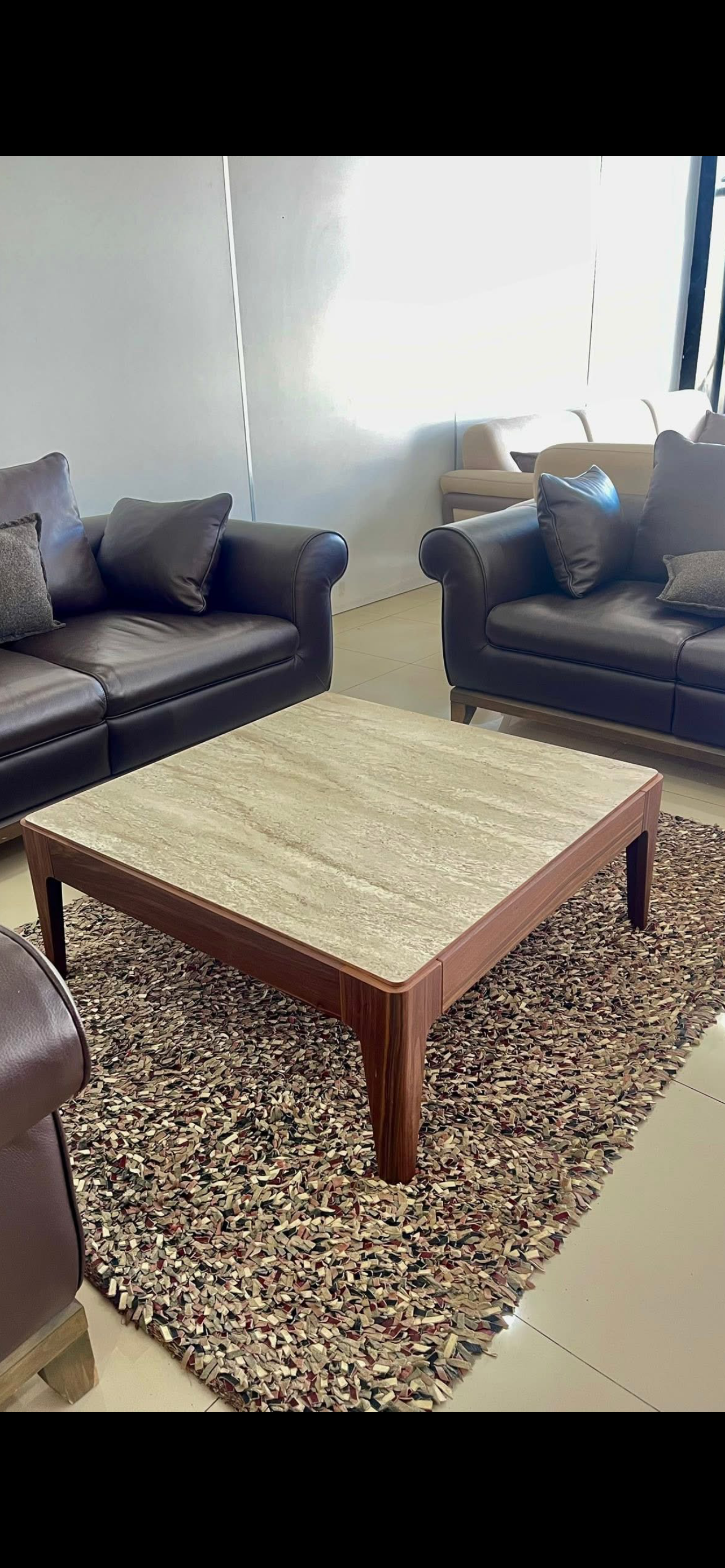 Tavolinë për sallon