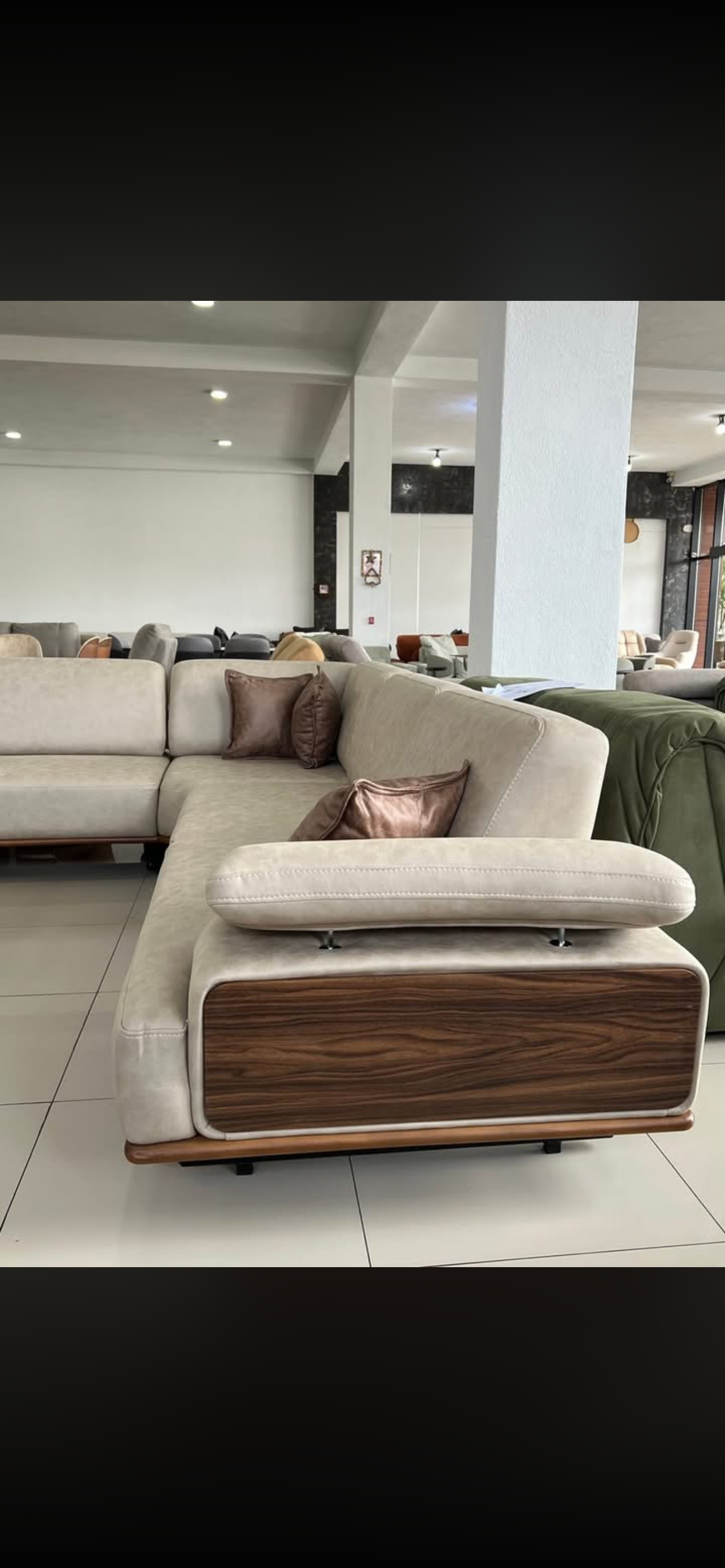 Këndore për sallon